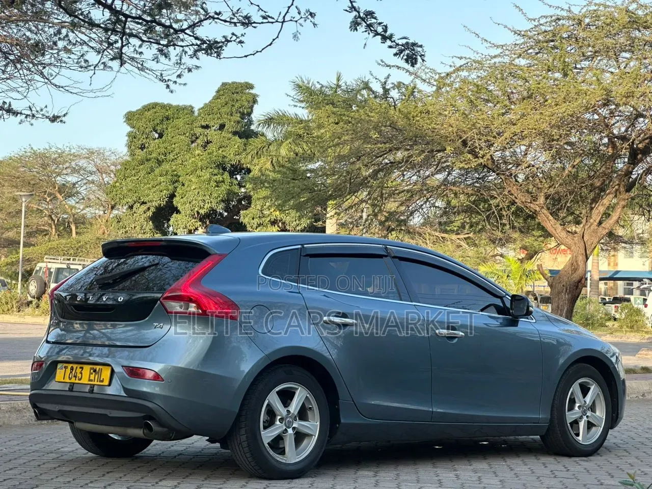 Volvo V70 2014 Silver