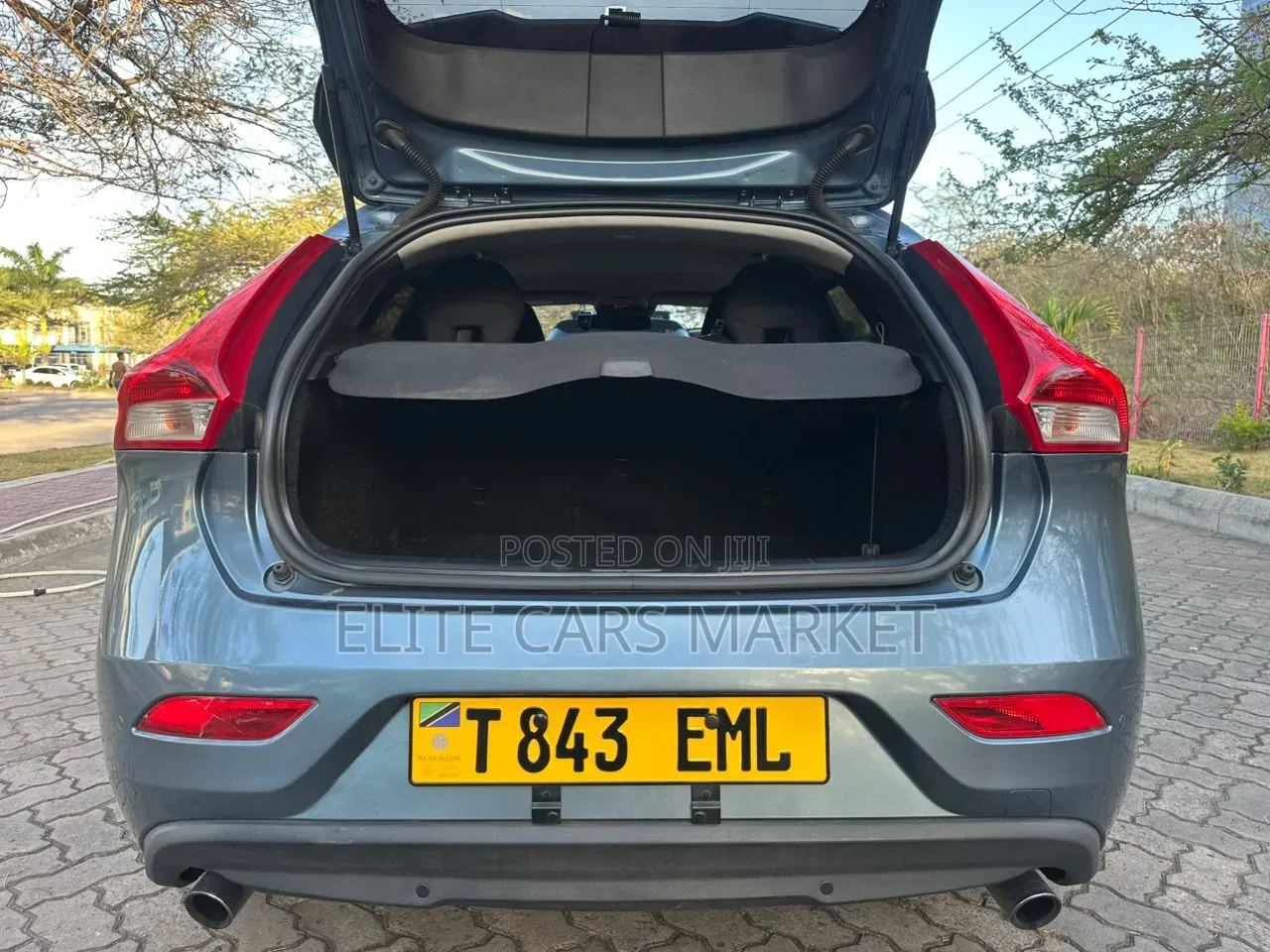 Volvo V70 2014 Silver