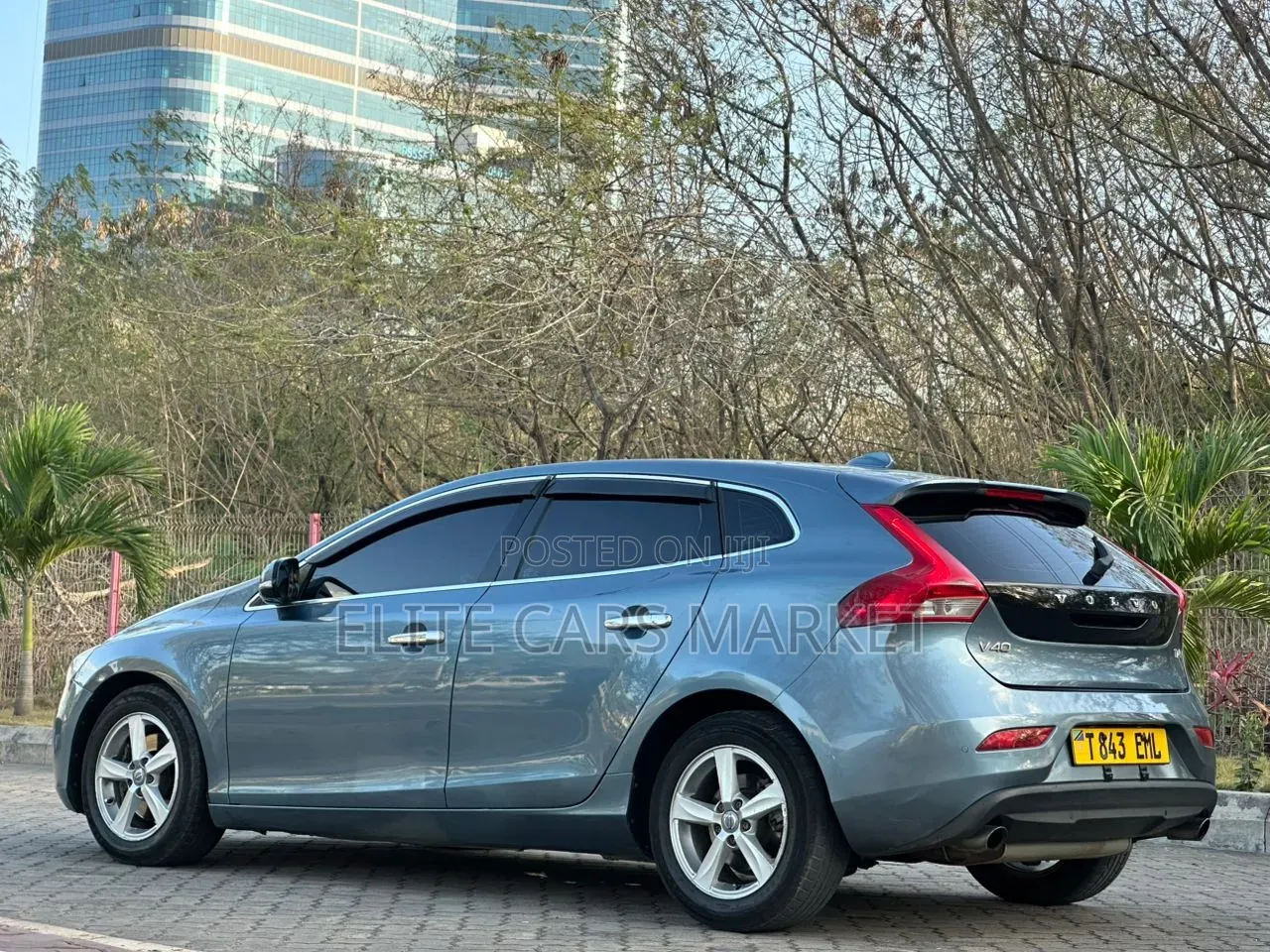 Volvo V70 2014 Silver