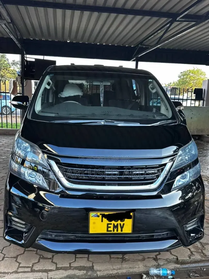 Toyota Vellfire 2010 Black