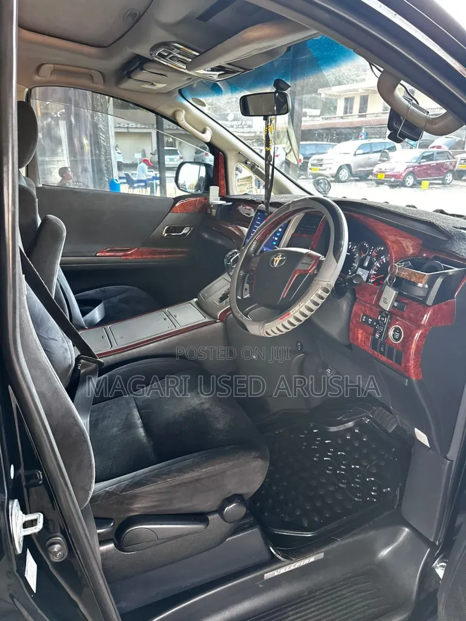 Toyota Vellfire 2010 Black