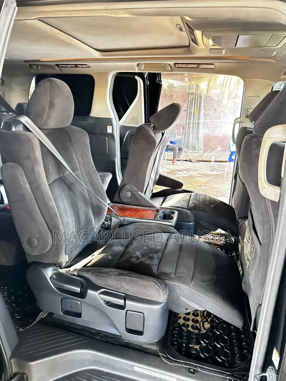 Toyota Vellfire 2010 Black