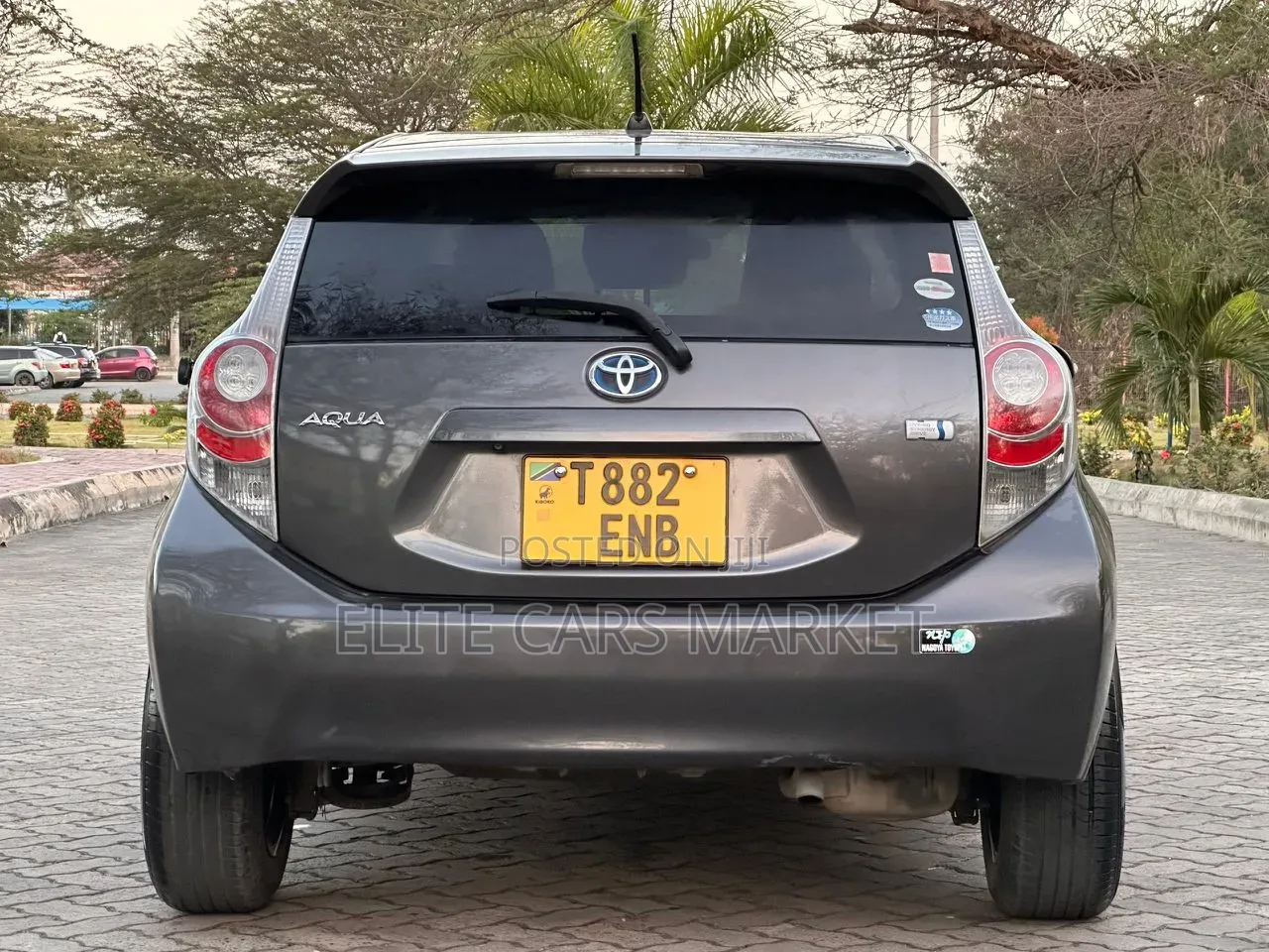 Toyota Aqua 2012 Gray