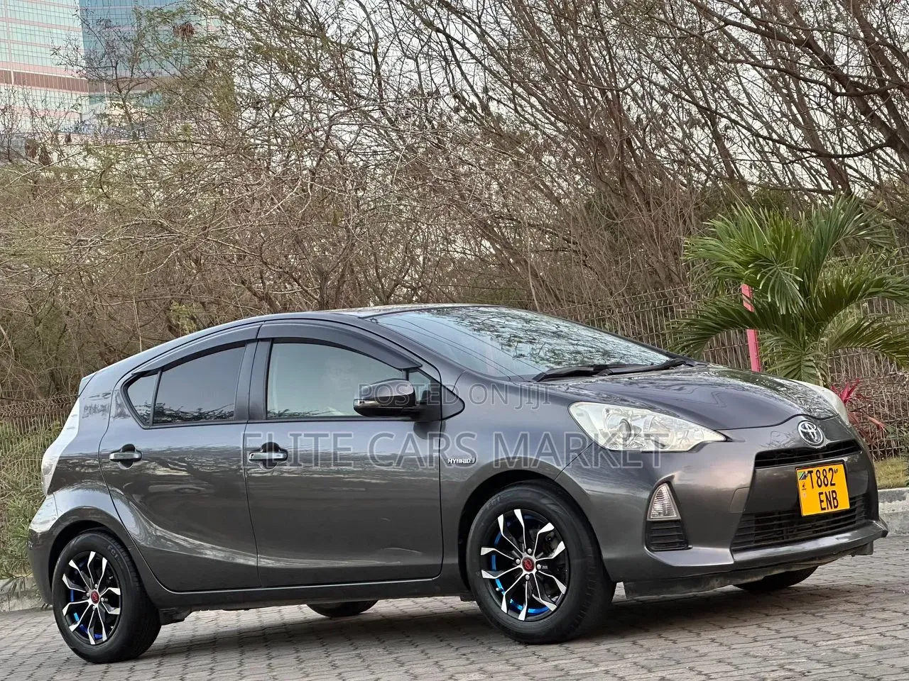 Toyota Aqua 2012 Gray