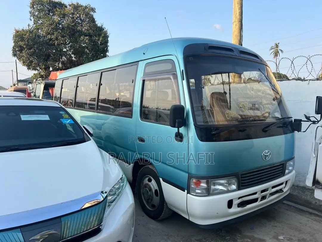 Toyota Coaster 2004
