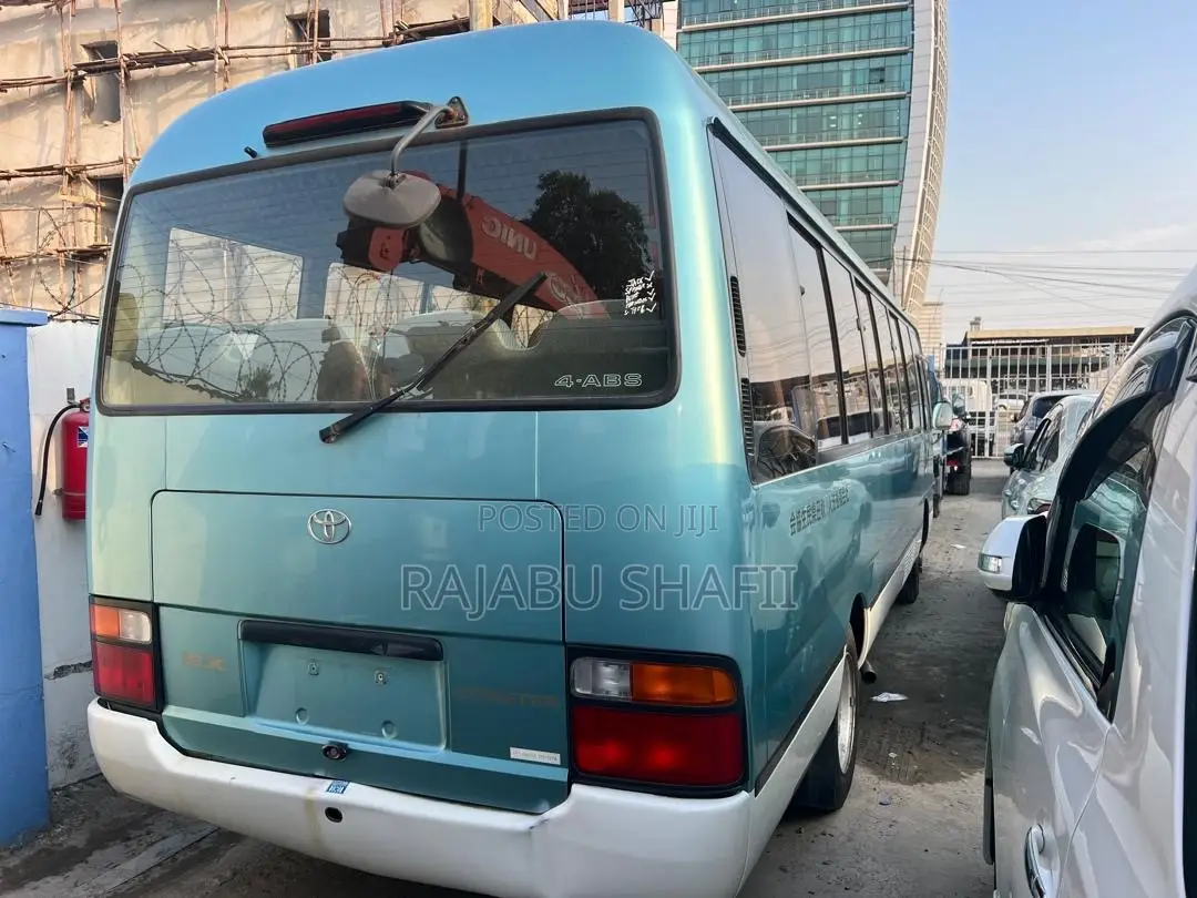 Toyota Coaster 2004