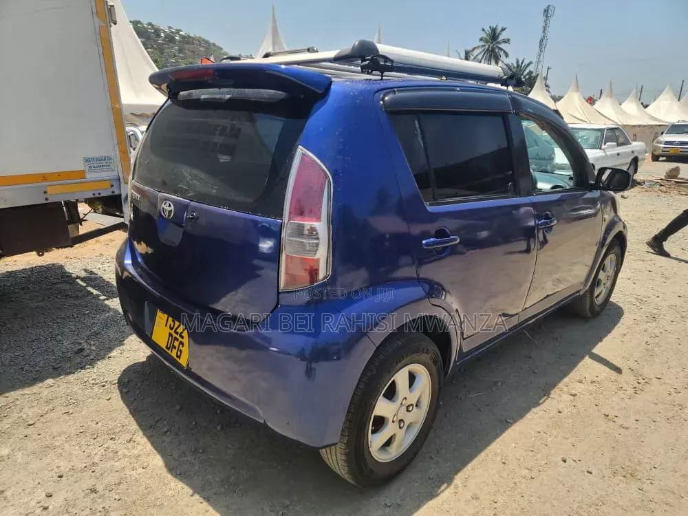 Toyota Passo 2004 Blue