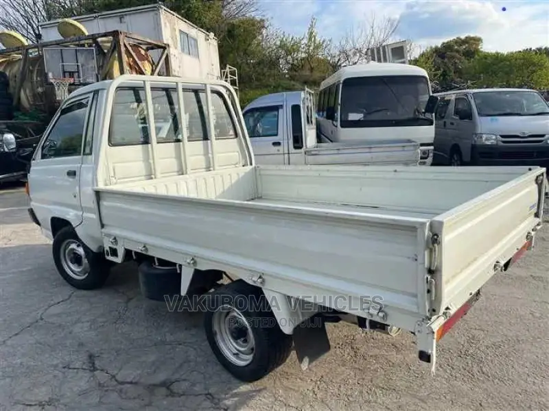 Toyota TownAce 1996 White
