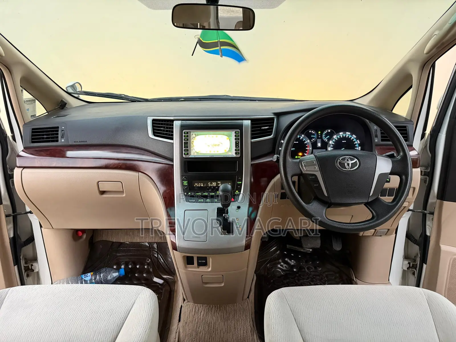 Toyota Vellfire 2009 White