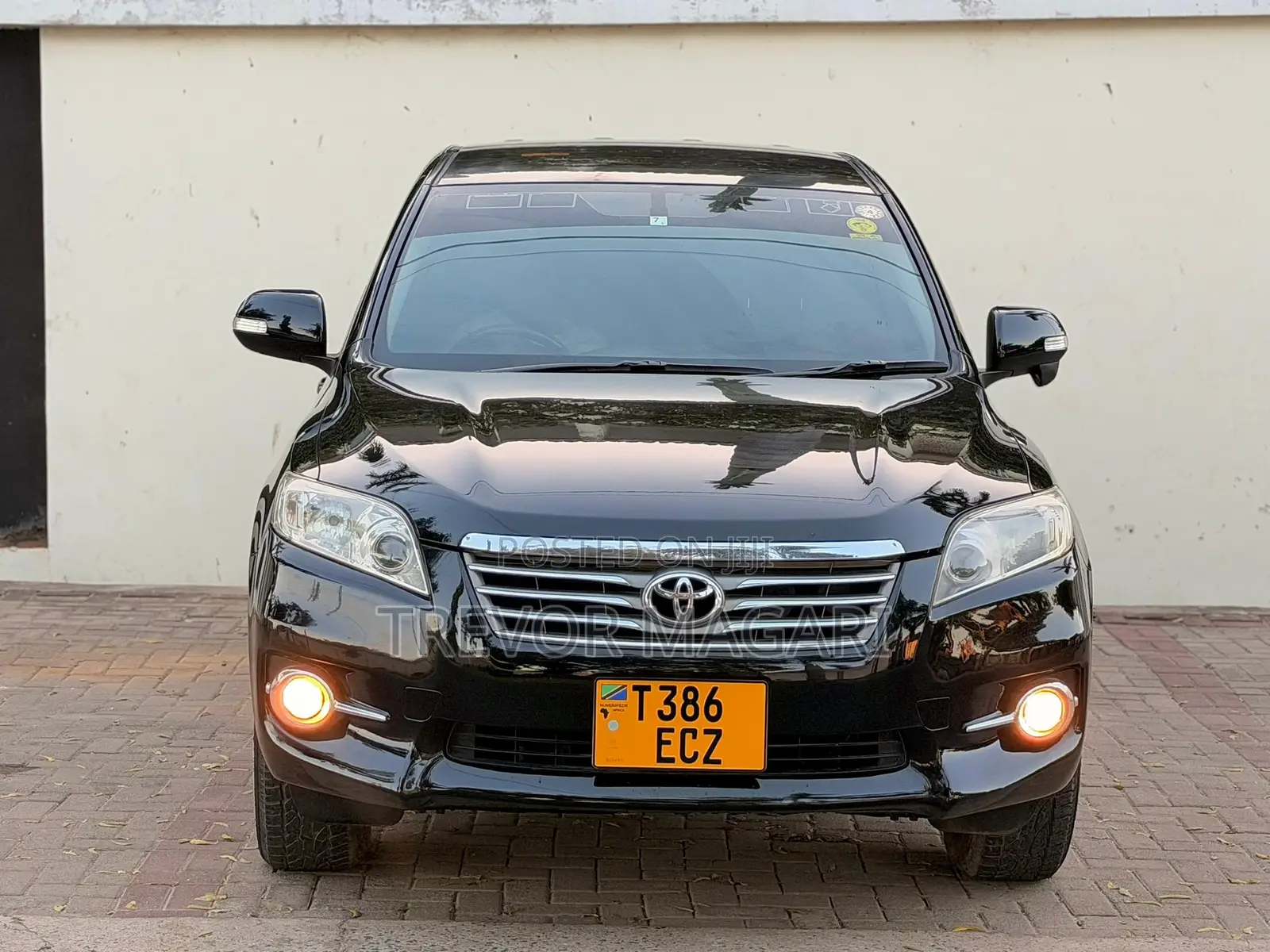 Toyota Vanguard 2010 Black