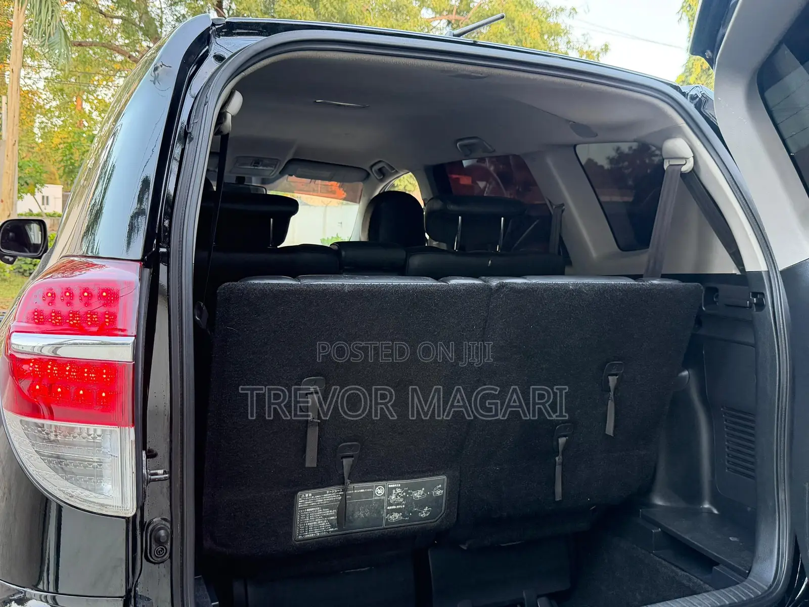 Toyota Vanguard 2010 Black