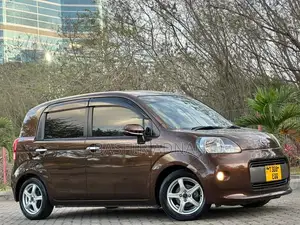 Toyota Porte 1.5 FWD 2015 Brown
