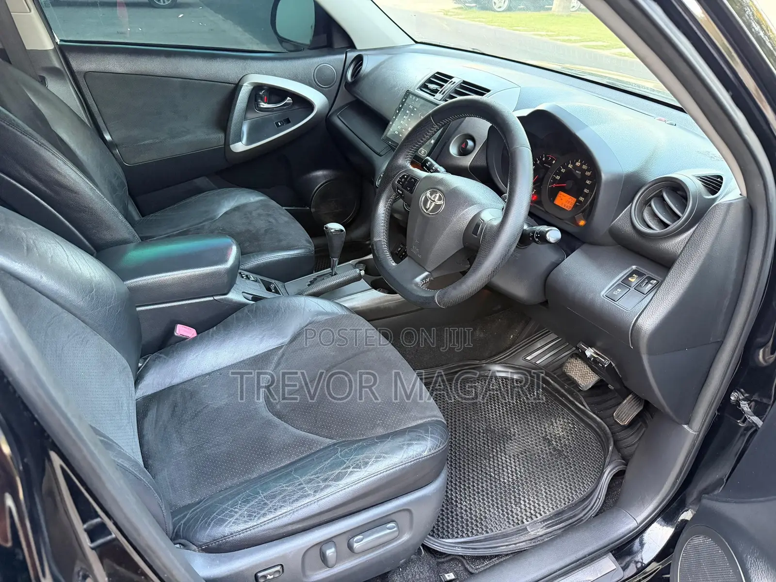 Toyota Vanguard 2010 Black