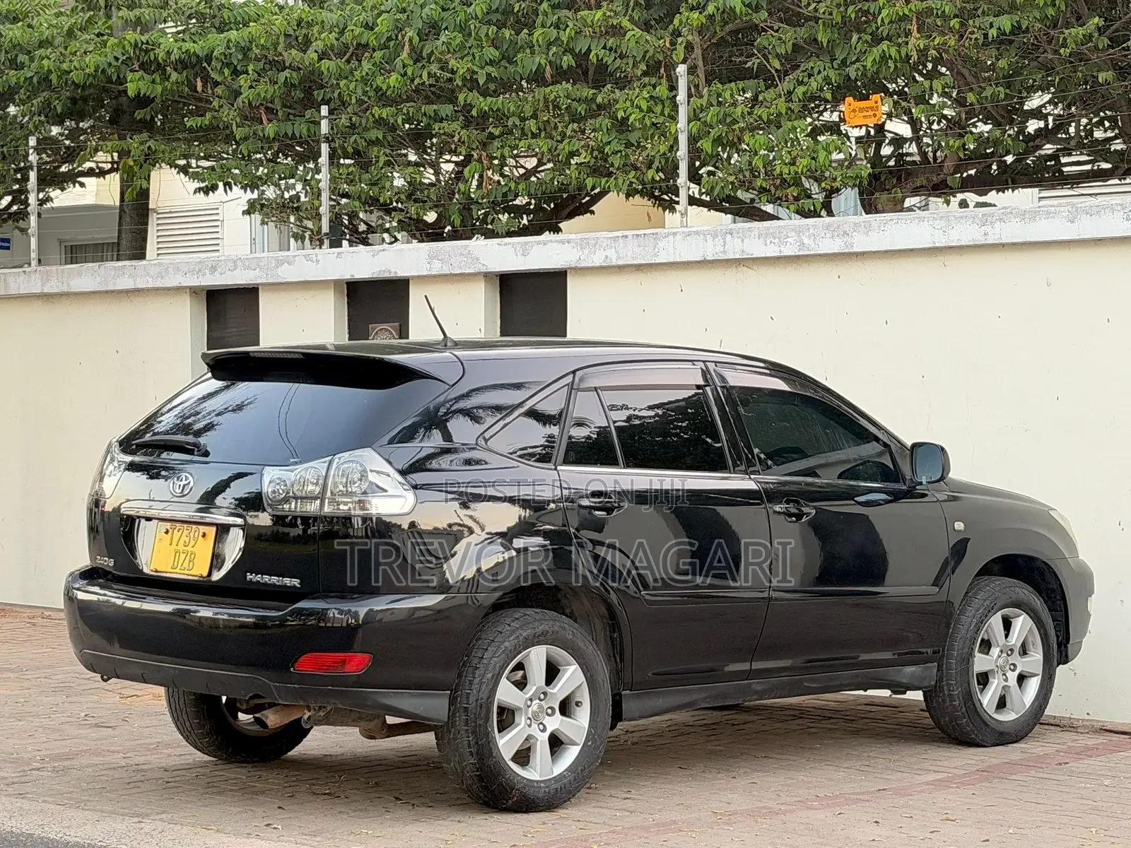 Toyota Harrier 2006 Black