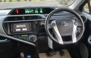 Toyota Aqua 2012 Gray