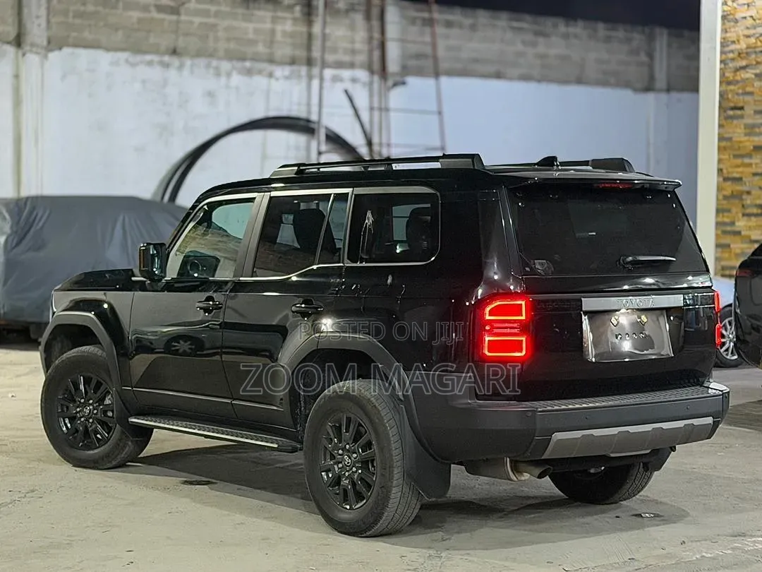Toyota Land Cruiser Prado 2024 Black