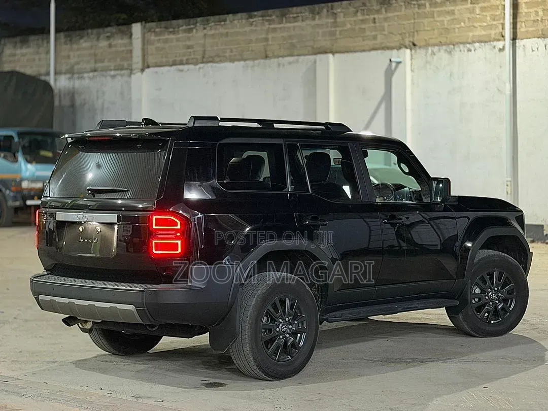 Toyota Land Cruiser Prado 2024 Black