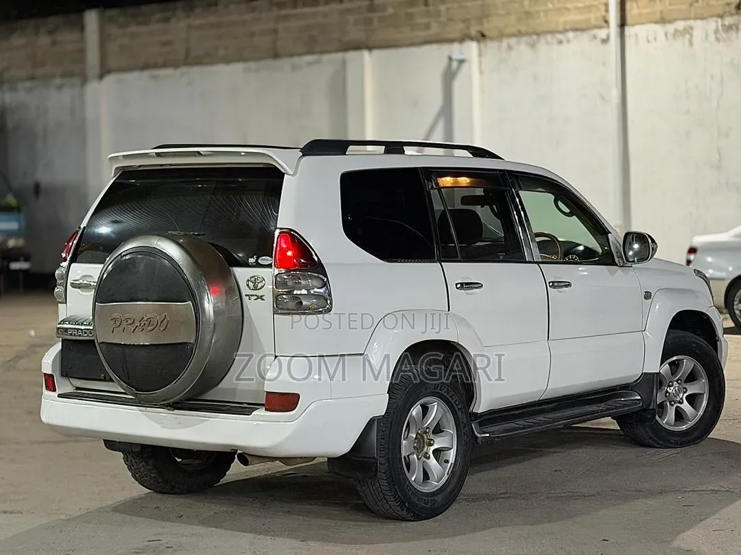 Toyota Land Cruiser Prado 2006 White
