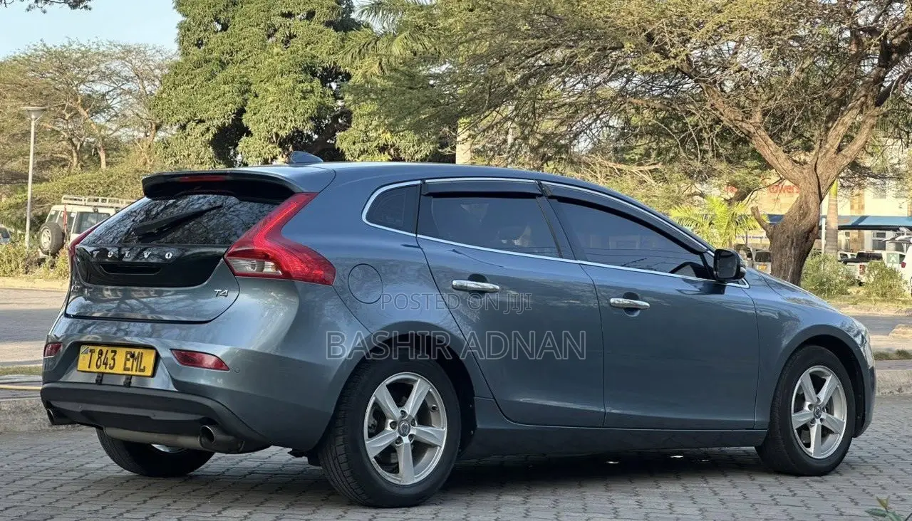 Volvo V40 2014 Blue