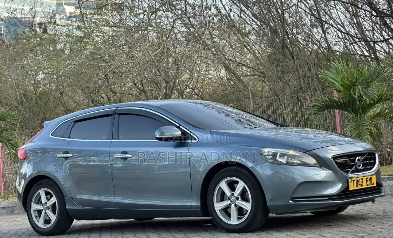 Volvo V40 2014 Blue