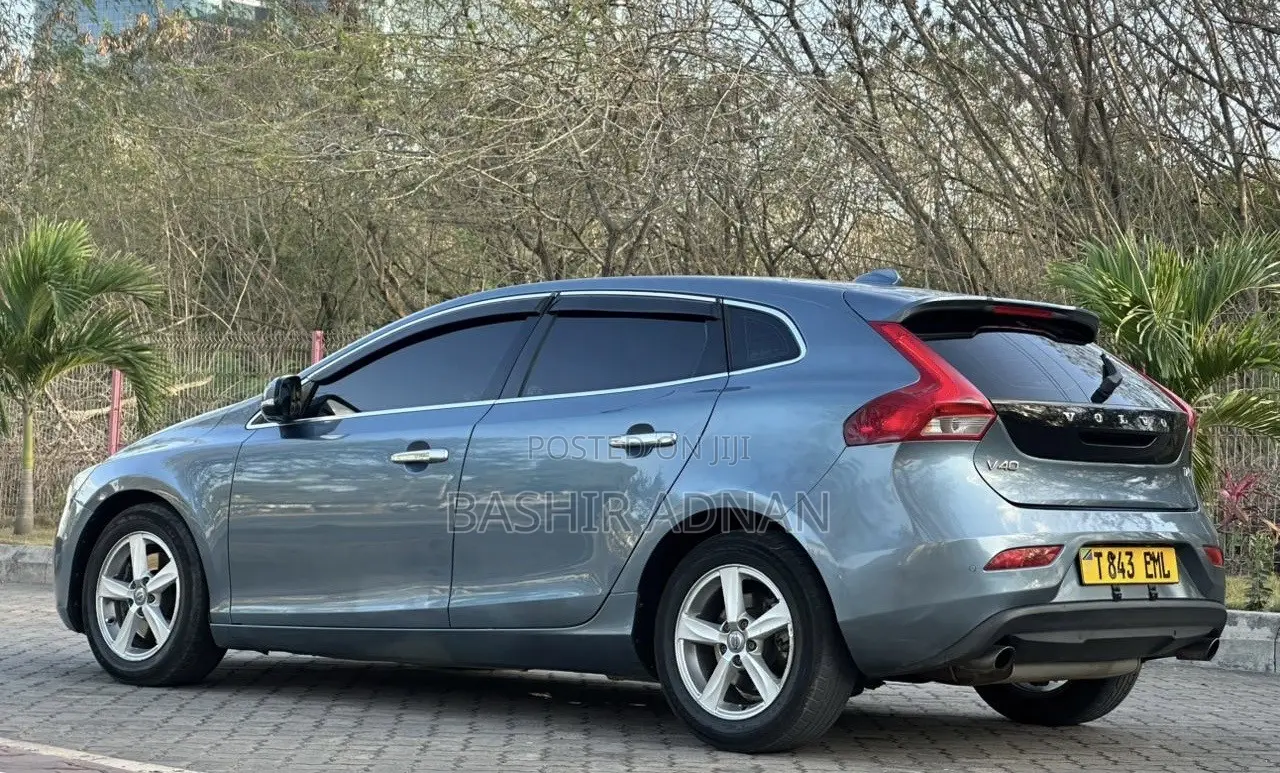 Volvo V40 2014 Blue