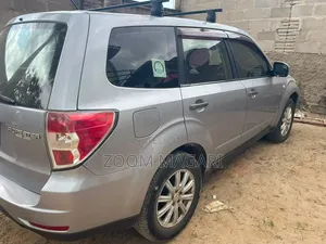 Subaru Forester 2011 Silver