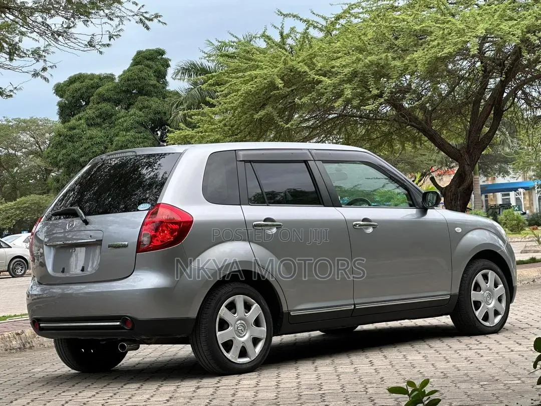 Mazda Verisa 2011 Gray