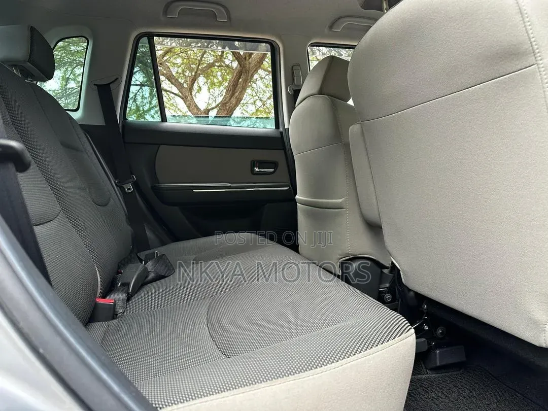 Mazda Verisa 2011 Gray