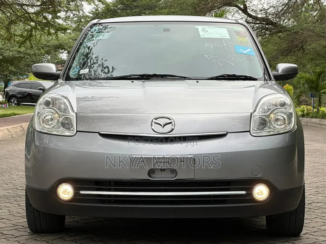Mazda Verisa 2011 Gray