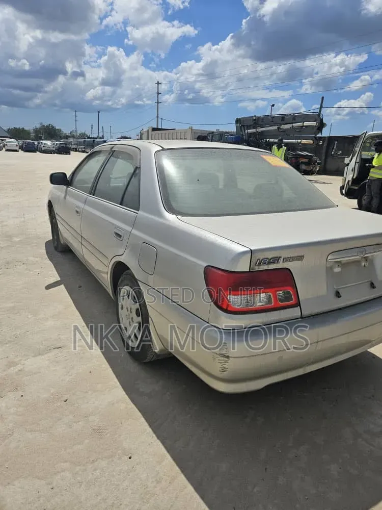 Toyota Carina 2001 Silver