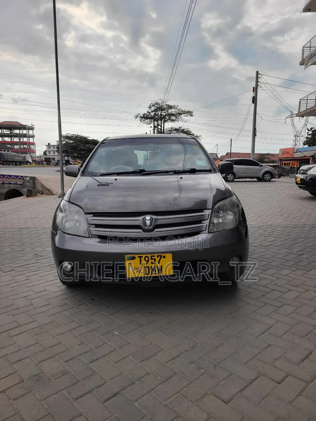 Toyota IST 2005 Gray
