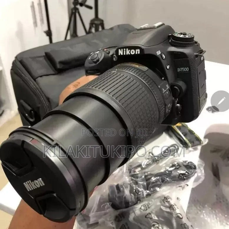 Nikon D7500 With Lens 18-140mm Clean