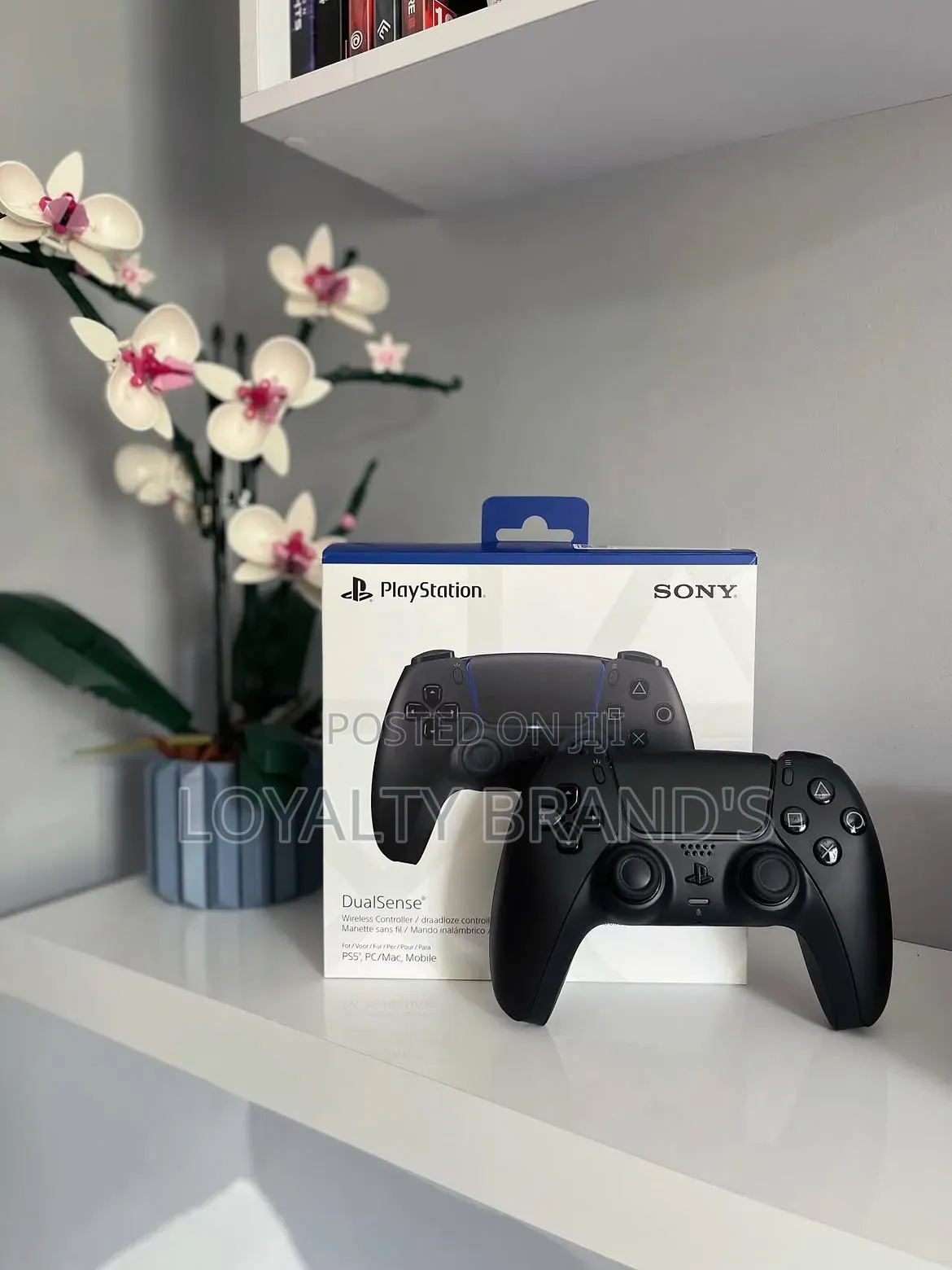 BLACK  PlayStation Controller