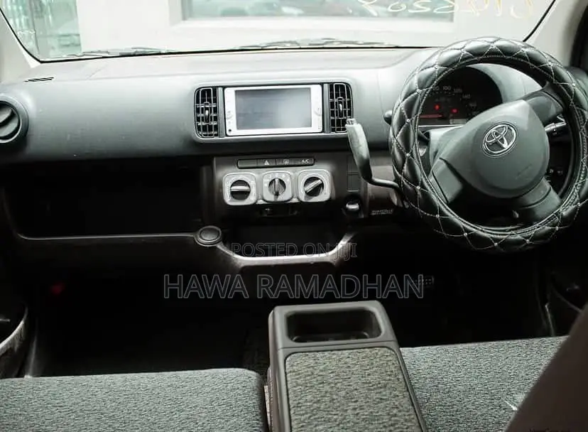 Toyota Passo 2010 White