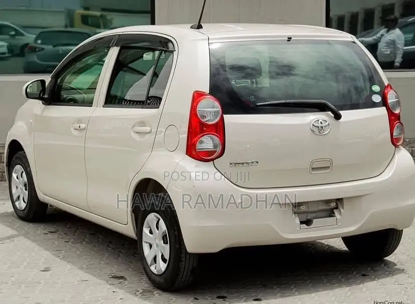 Toyota Passo 2010 White