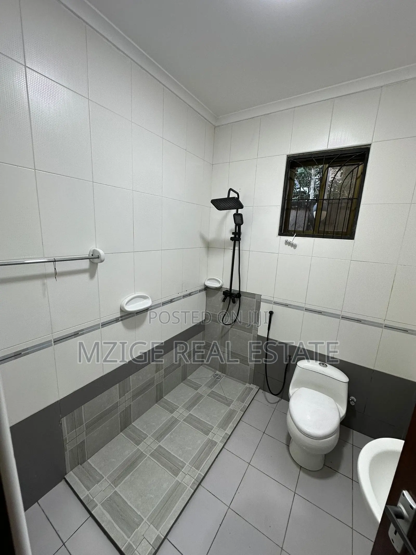 5bdrm House in Nyumba Ya Kisasa Ya for sale