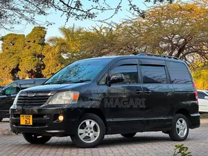 Toyota Noah 2004 Black