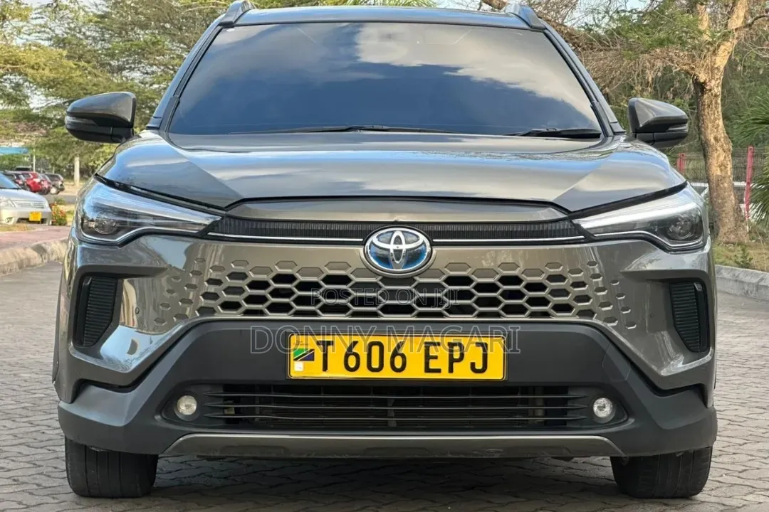 Toyota Corolla Cross 2025 Gray