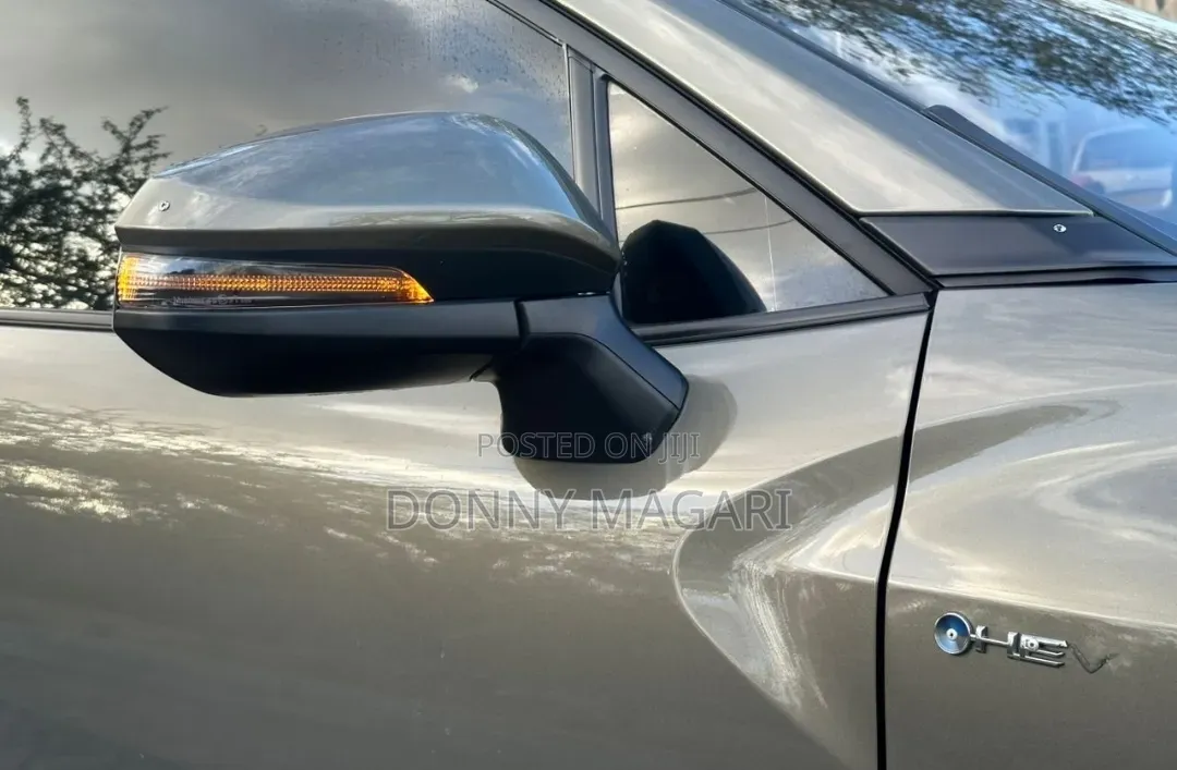 Toyota Corolla Cross 2025 Gray