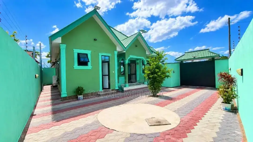 3bdrm House in Kwa Miongo Street, Mbagala for sale