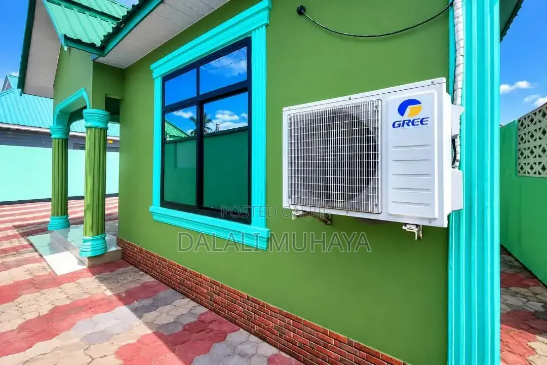 3bdrm House in Kwa Miongo Street, Mbagala for sale