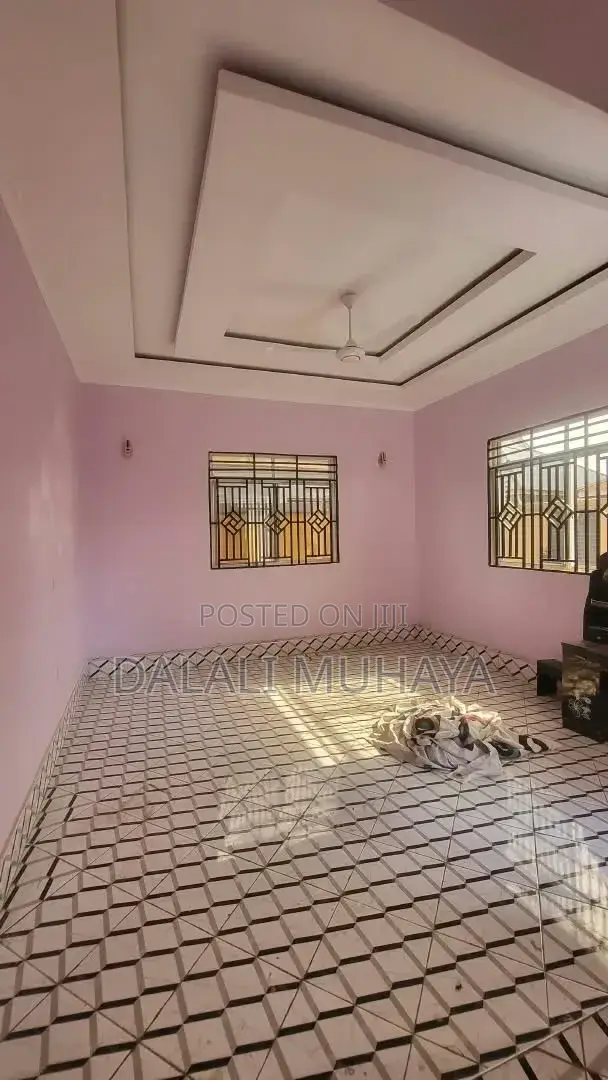 3bdrm House in Mkononi Street, Mbagala for sale