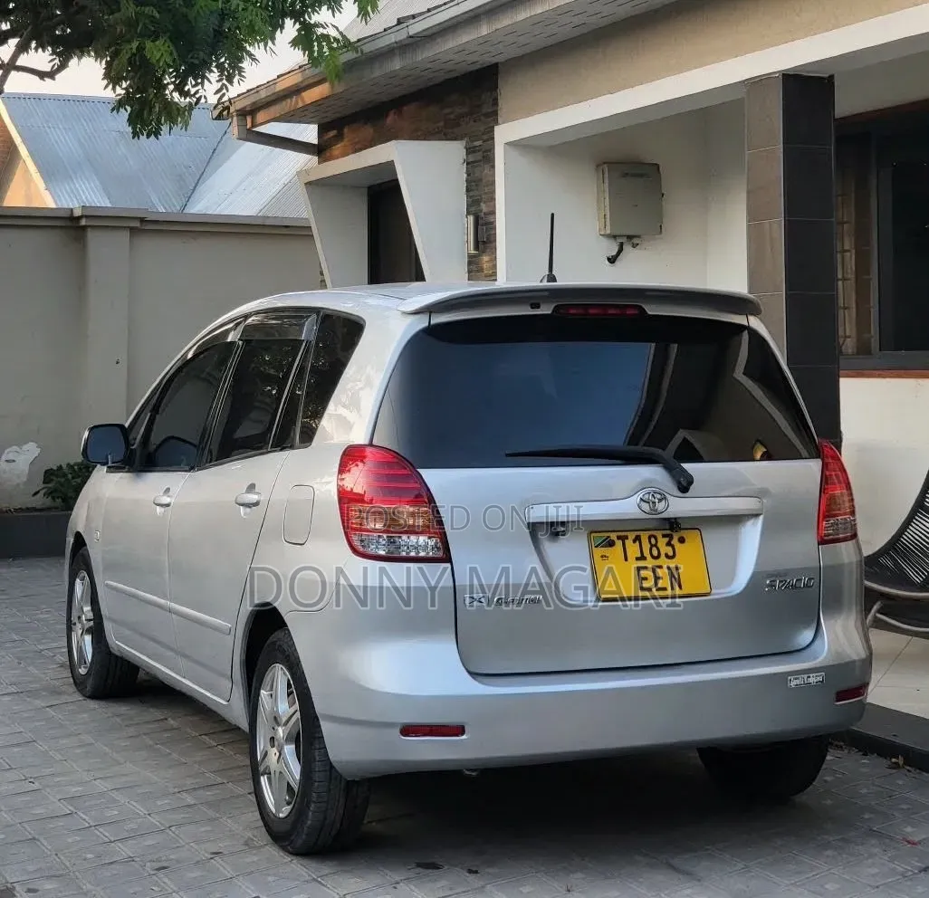 Toyota Corolla Spacio 2004 Silver