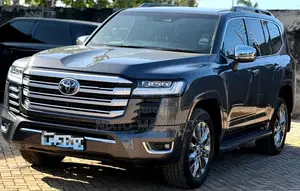 Toyota Land Cruiser 2025 Gray
