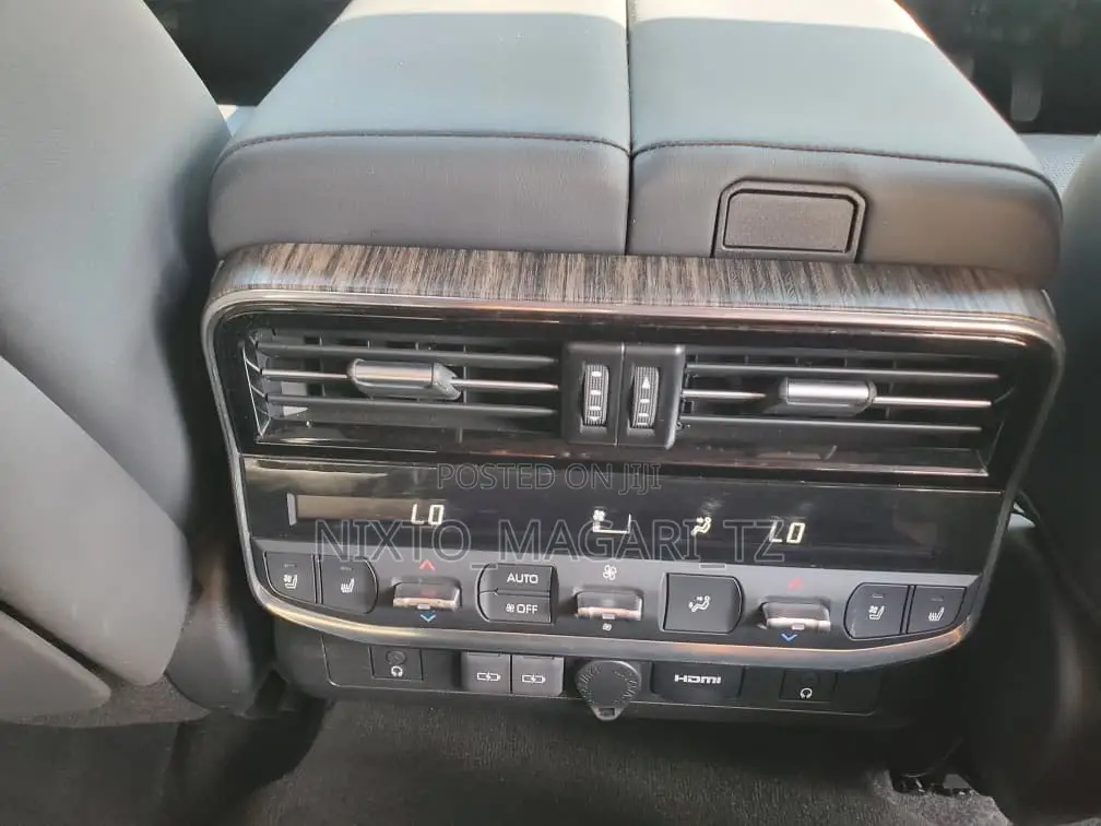 Toyota Land Cruiser 2025 Gray