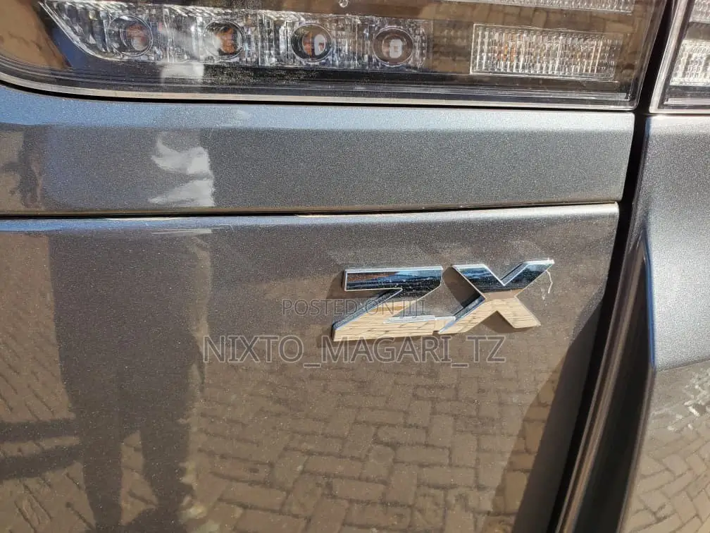 Toyota Land Cruiser 2025 Gray
