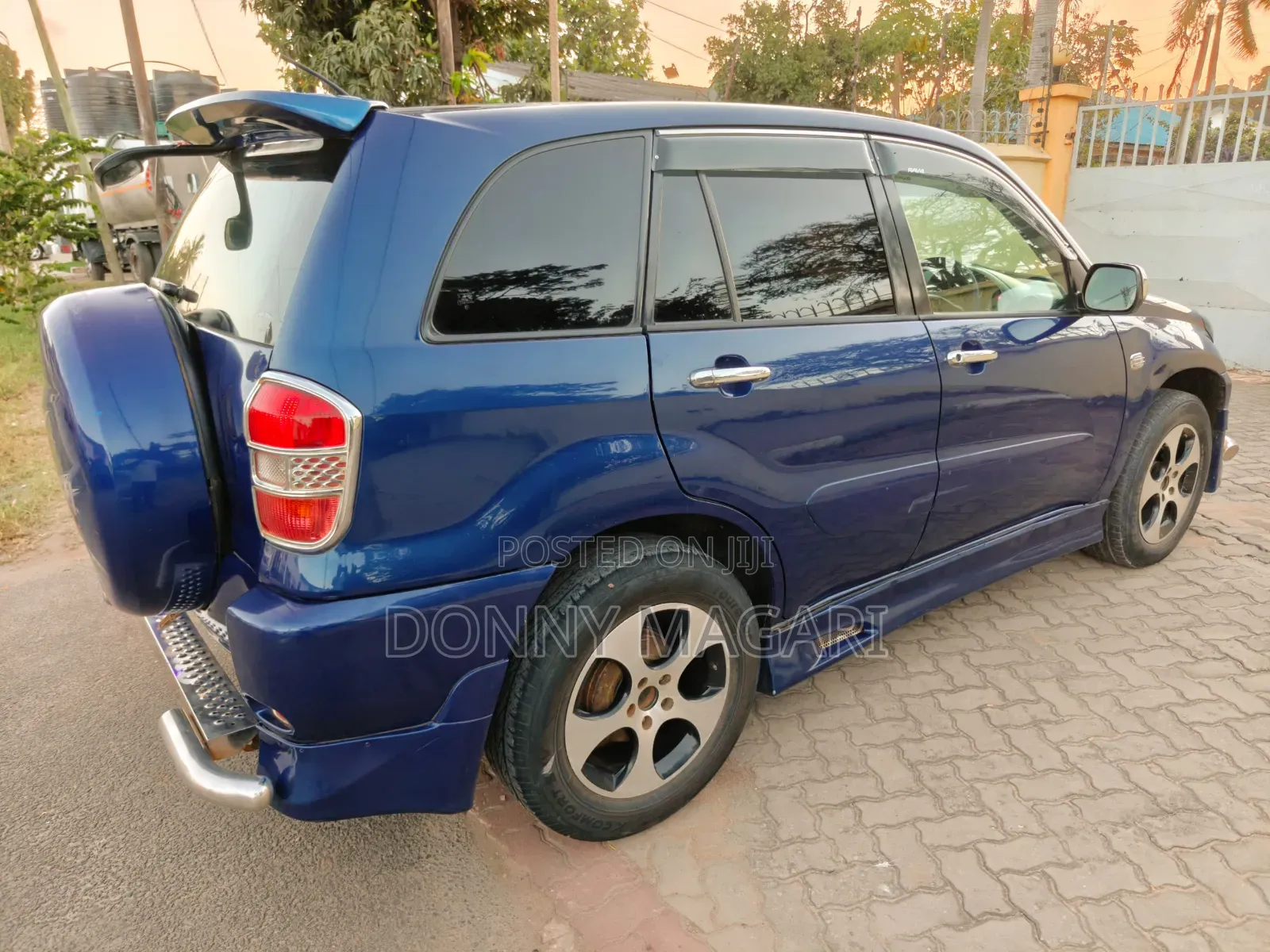 Toyota RAV4 2004 Blue