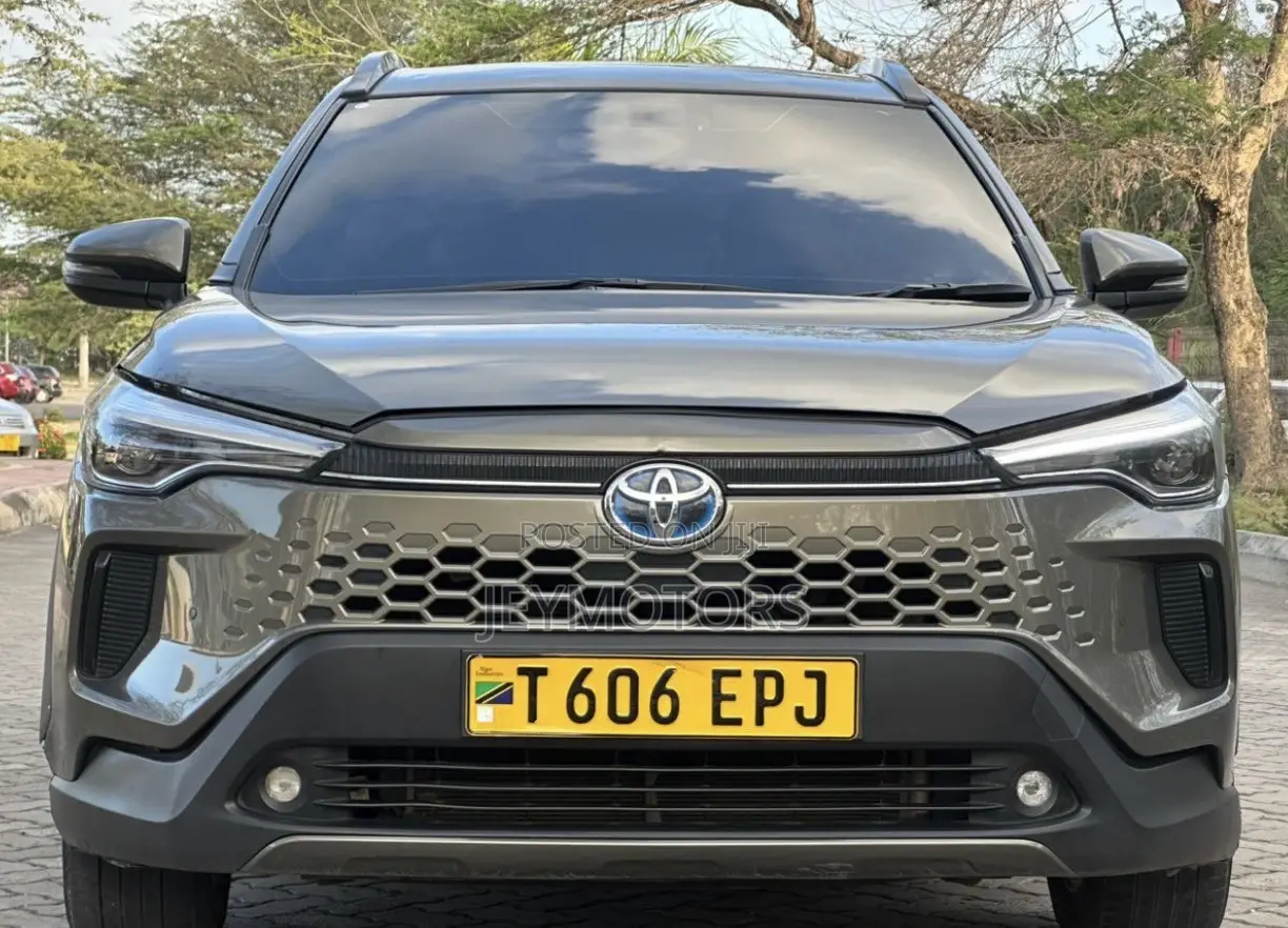 Toyota Corolla Cross 2025 Gray