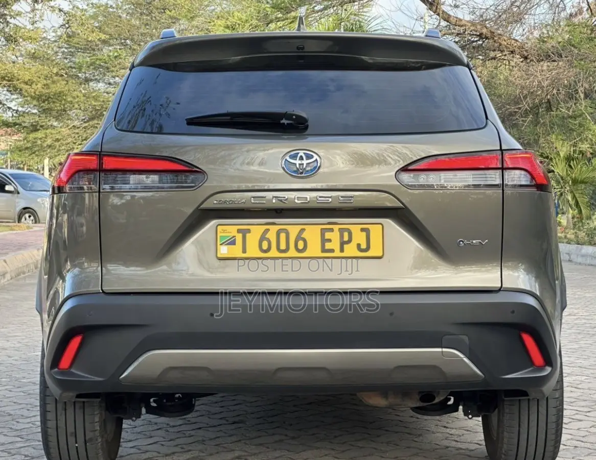 Toyota Corolla Cross 2025 Gray