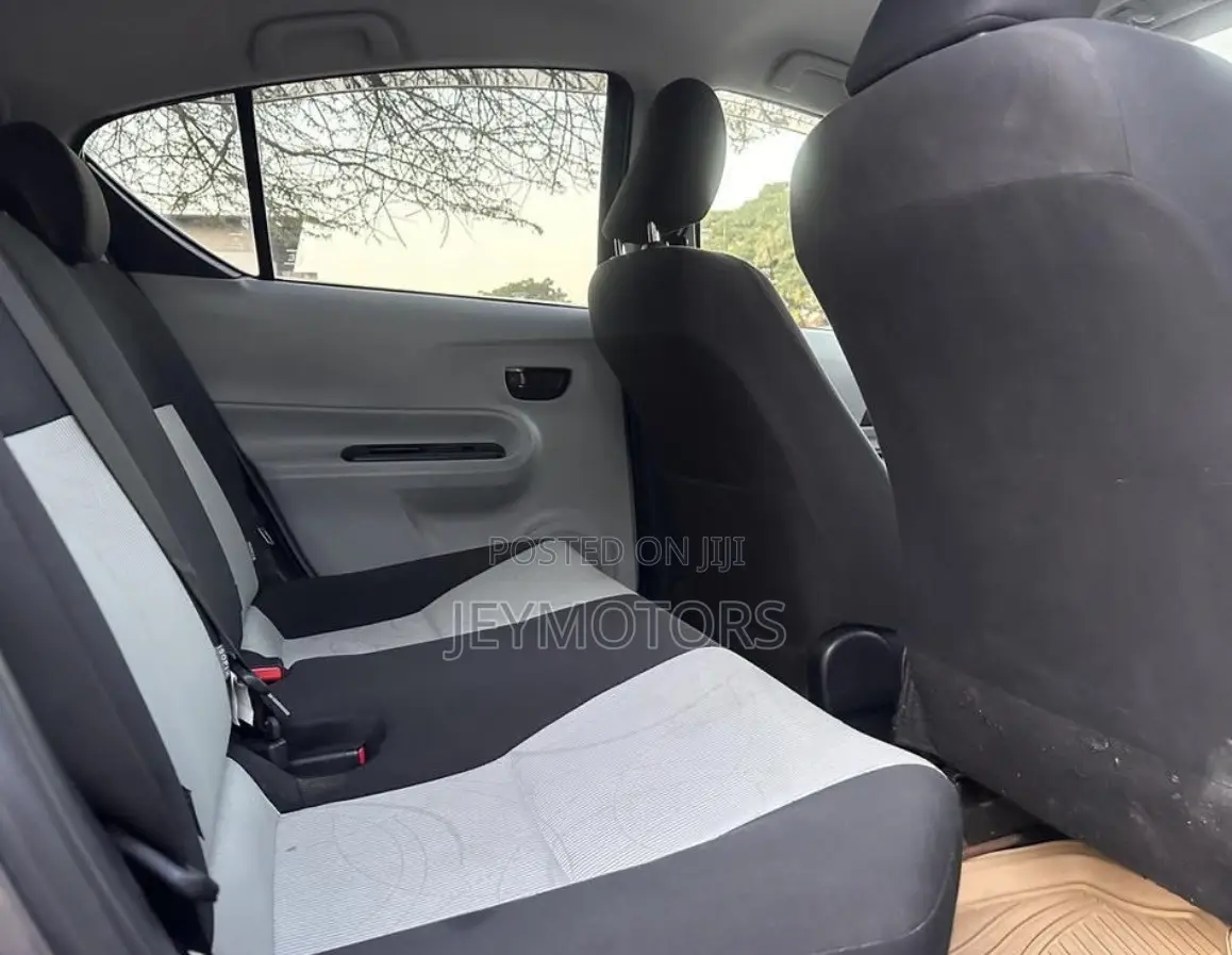 Toyota Aqua 2011 Gray